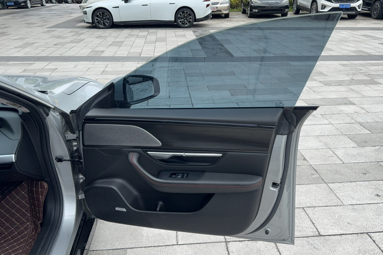 小鹏P7 2021款 480N中控内饰7007