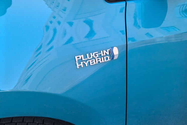 丰田 雷凌双擎E+ 2019款 1.8PH V E-CVT豪华版局部细节9009