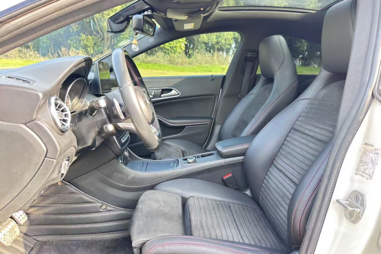 奔驰CLA 2016款 改款 CLA 220 4MATIC局部细节19