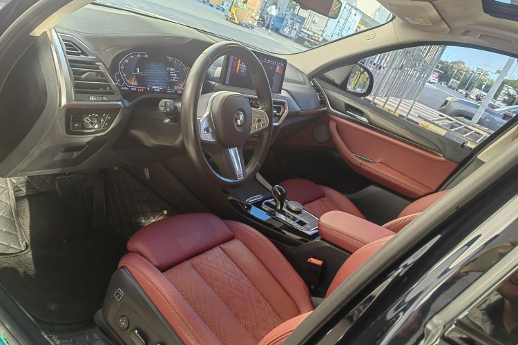 宝马X3 2023款 改款 xDrive30i 领先型 M曜夜套装中控内饰7001