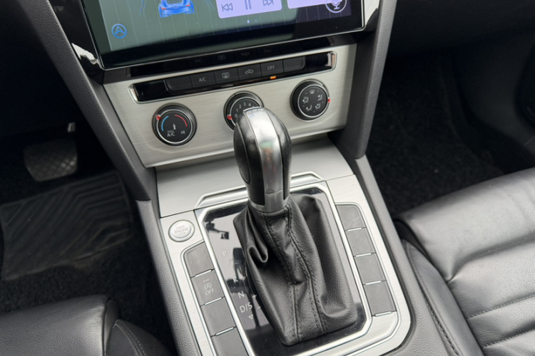 大众 迈腾 2019款 280TSI DSG 舒适型 国VI中控内饰7003