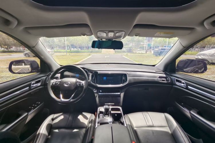 广汽传祺 传祺GS8 2021款 390T 两驱暗夜骑士版车身外观6009