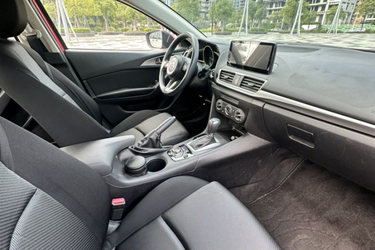 马自达3 昂克赛拉 2017款 三厢 1.5L 自动舒适型 国V车身外观6007