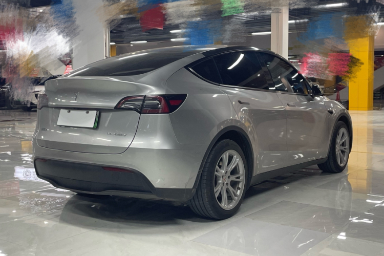 特斯拉 Model Y 2021款 长续航全轮驱动版车身外观6004