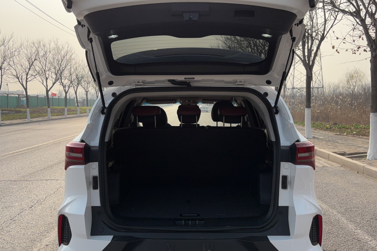 捷途X70 2023款 1.5T DCT超越PRO+版 5座局部细节23