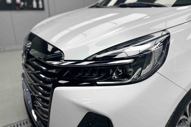 别克GL8 2023款 陆上公务舱 652T 豪华型车身外观6008