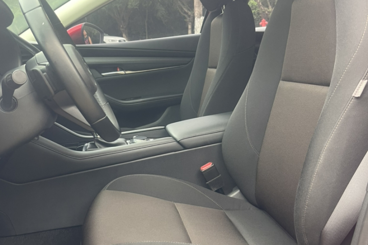 马自达3 昂克赛拉 2021款 2.0L 自动质炫版中控内饰7004