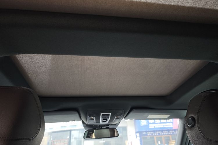 奔驰M级 2012款 ML 350 豪华型中控内饰7008