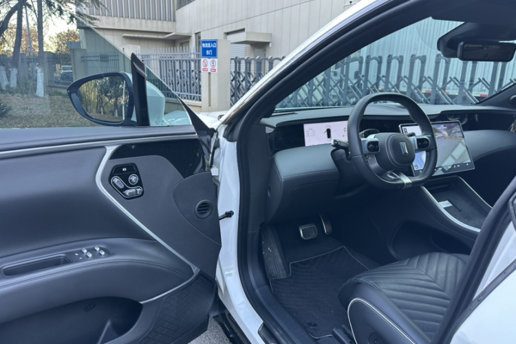 阿维塔11 2023款 超长续航单电机版 5座局部细节19