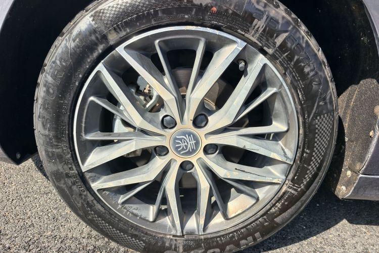 比亚迪 秦PLUS 2023款 冠军版 EV 420KM领先型车身外观6004