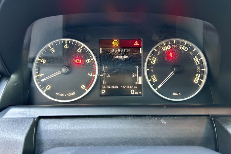 路虎 发现 2015款 3.0 SC V6 HSE中控内饰15