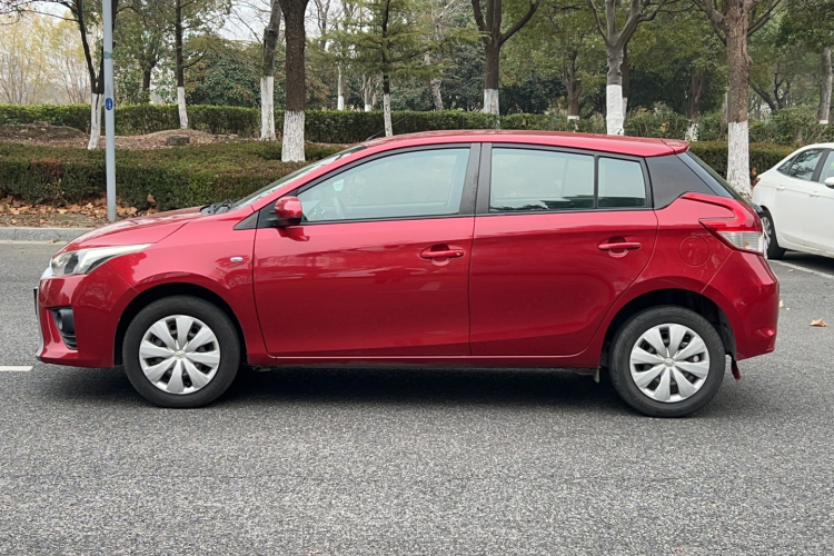 丰田 YARiS L 致炫 2015款 1.5E 自动魅动版车身外观6003