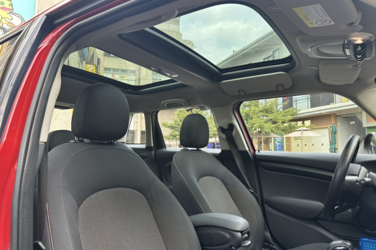 MINI 2016款 1.2T ONE 五门版局部细节22