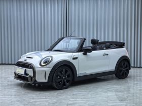 MINI 2023款 2.0T COOPER S CABRIO 国王十字特别版