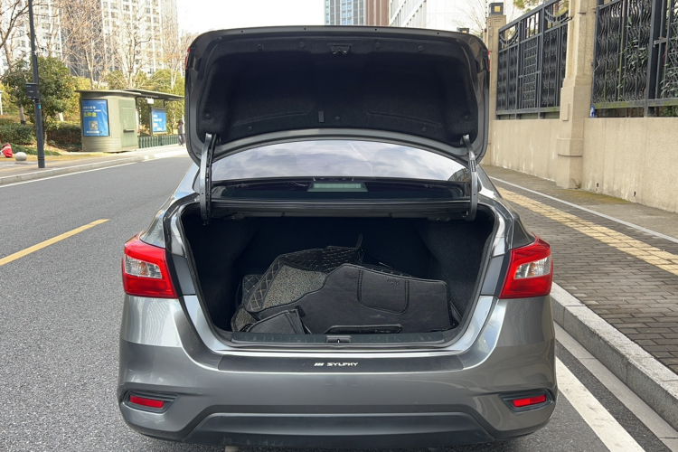 日产 轩逸 2021款 经典 1.6XE CVT舒适版局部细节23