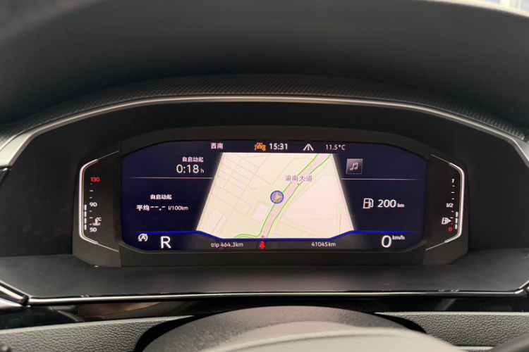 一汽-大众CC 2023款 380TSI 夺目版中控内饰15