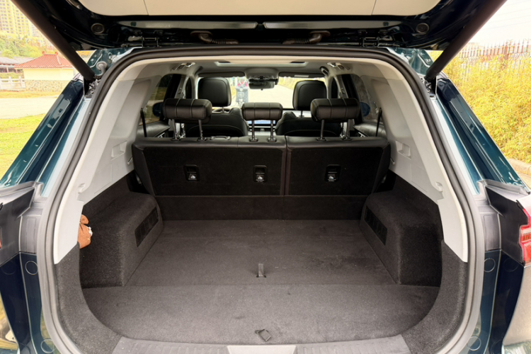 奇瑞 瑞虎8 PRO 2024款 冠军版 290T 两驱闪耀版 5座中控内饰7003