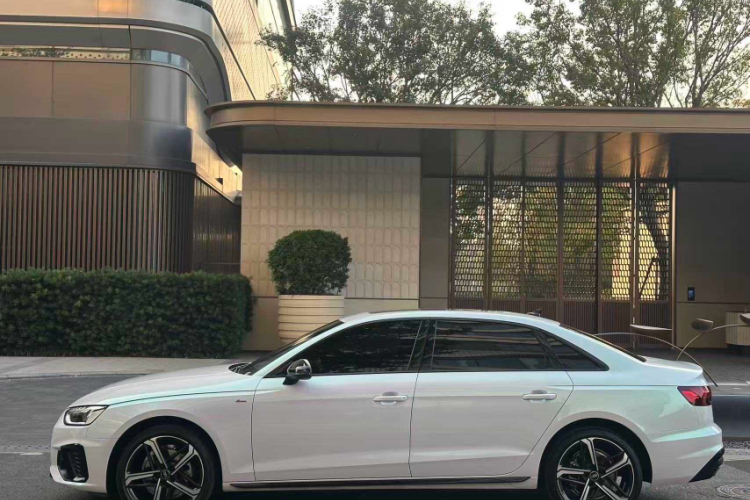 奥迪A4L 2024款 40 TFSI 豪华动感型车身外观6003