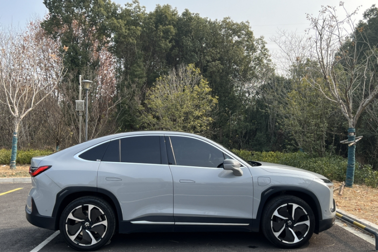 蔚来EC6 2020款 615KM 签名版车身外观6004