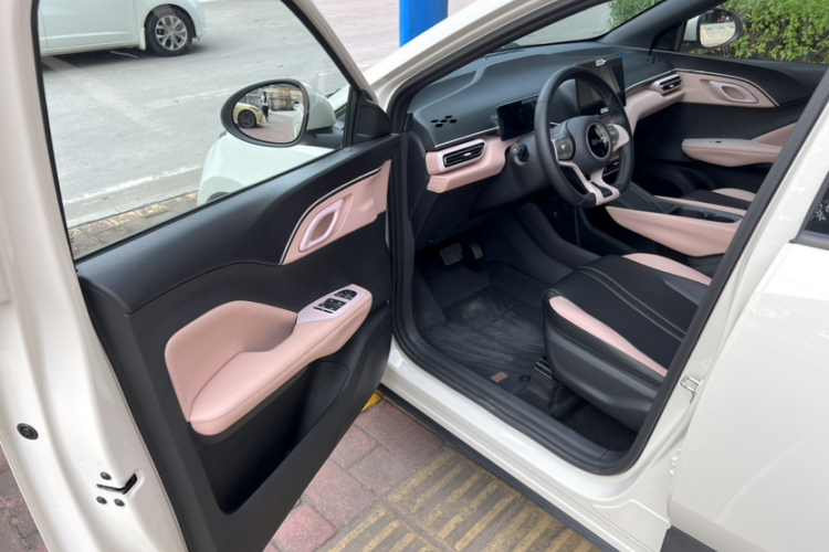 比亚迪 海鸥 2024款 荣耀版 305km 自由版中控内饰7002