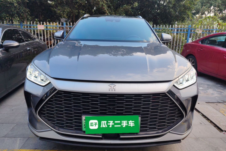 比亚迪 宋PLUS新能源 2021款 DM-i 51KM 尊荣型车身外观6004