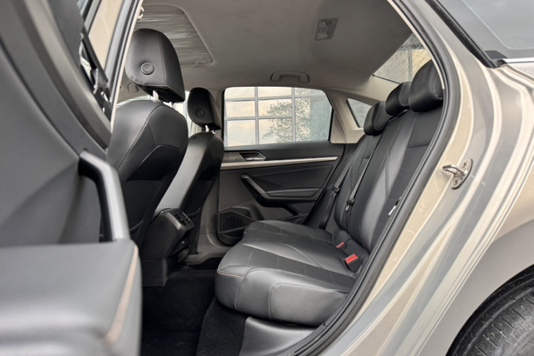 大众 朗逸 2019款 1.5L 自动舒适版 国VI中控内饰7002