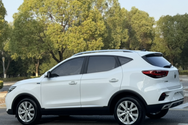 名爵ZS 2020款 180DVVT 自动Lite车身外观6005