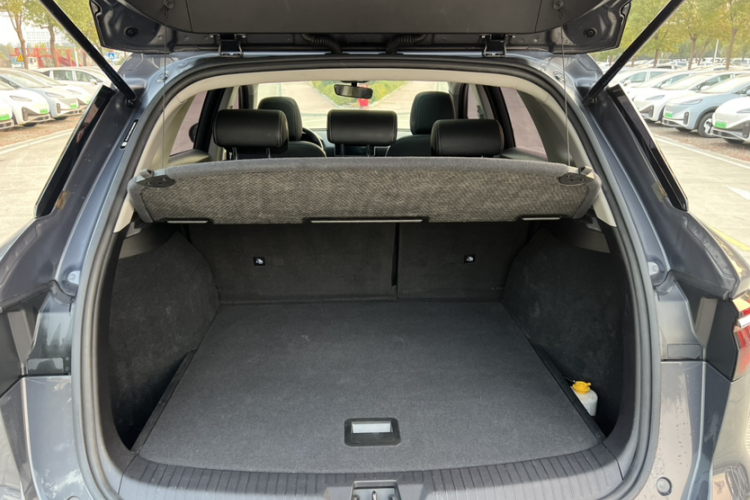 比亚迪 宋Pro新能源 2019款 DM 1.5T 四驱性能版豪华型局部细节23