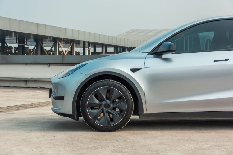 特斯拉 Model Y 2022款 改款 后轮驱动版车身外观6005
