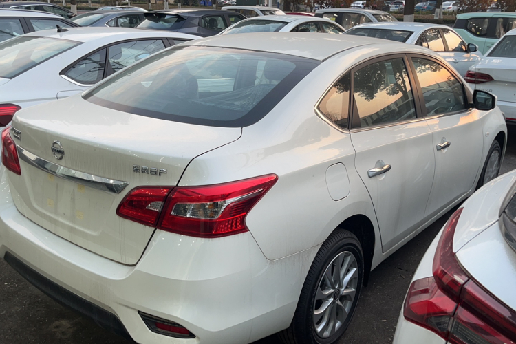 日产 轩逸 2024款 改款三 经典 1.6XE CVT舒适版车身外观6003