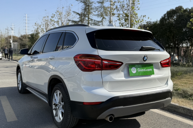 宝马X1 2018款 sDrive18Li 时尚型车身外观6003