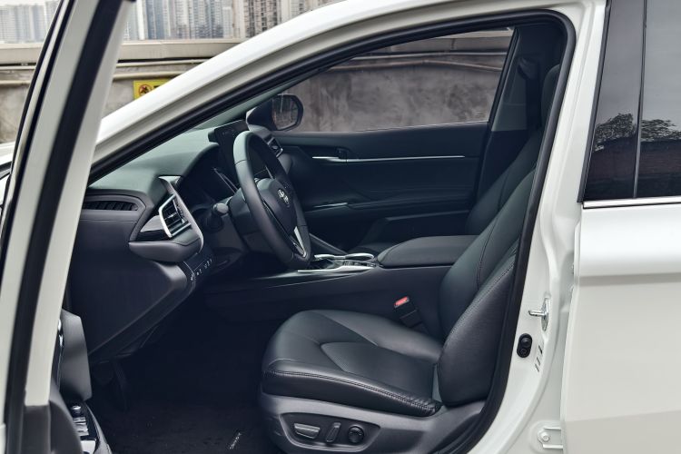 丰田 凯美瑞 2021款 2.5G 豪华版中控内饰7005