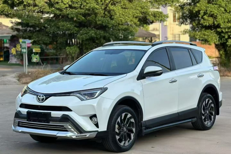 丰田 RAV4荣放 2016款 2.5L 自动四驱精英版车身外观6004
