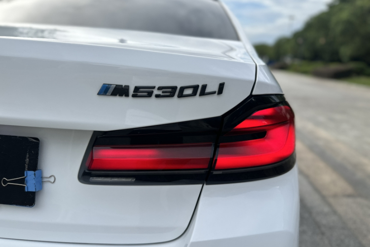 宝马5系 2021款 530Li 尊享型 M运动套装车身外观6010