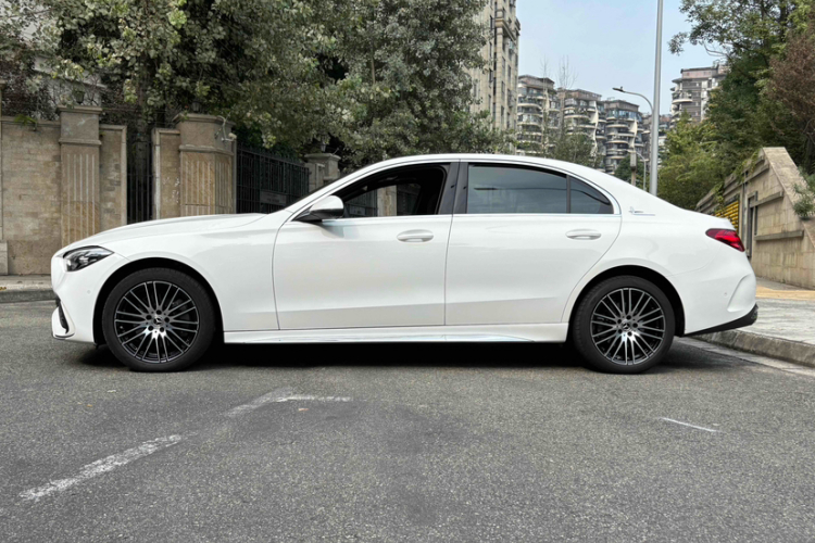 奔驰C级 2025款 C 260 L 运动版车身外观6001