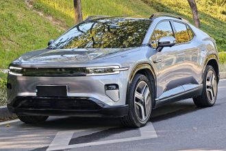 长安启源E07 2025款 纯电 四驱 90kWh Ultra高性能版