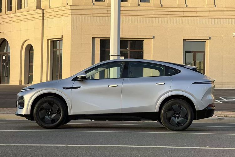 小鹏G6 2025款 625 长续航 Max 科技版车身外观6003