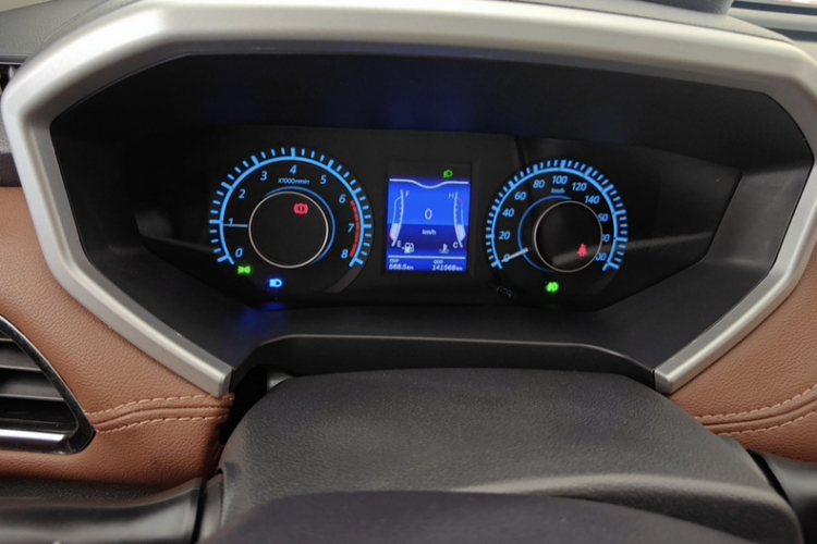 北汽昌河M70 2017款 1.5L 手动豪华舱中控内饰15