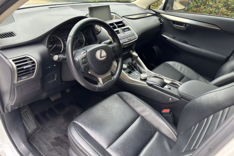 雷克萨斯NX 2015款 200 前驱 锋行版局部细节19