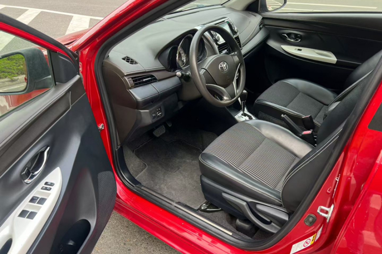 丰田 YARiS L 致炫 2015款 1.5G 自动炫动天窗特别版中控内饰7003