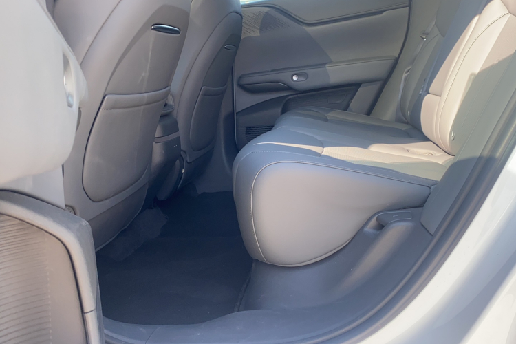 小鹏G6 2025款 625 长续航 Max 旗舰版中控内饰7003