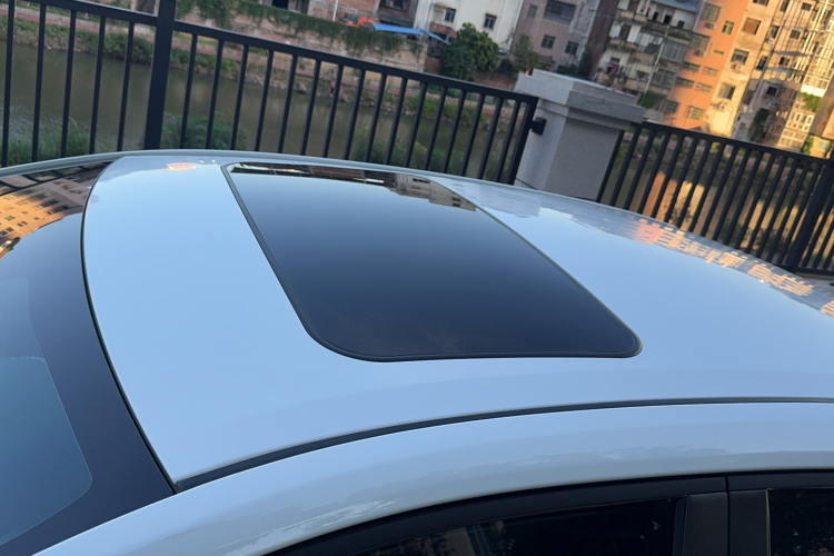 丰田 雷凌 2023款 185T CVT豪华版局部细节57