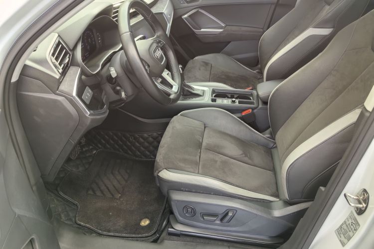 奥迪Q3 2019款 35 TFSI 进取动感型车身外观6008