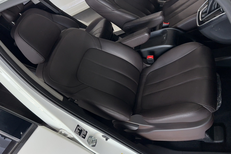 广汽传祺 传祺M6 2019款 270T DCT尊荣版（七座）国VI局部细节41