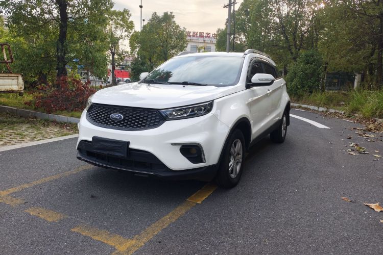 福特 2020款 领界S EcoBoost 145 CVT精领型车身外观1