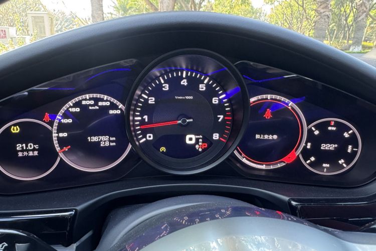 保时捷 2017款 Panamera 行政加长版 3.0T中控内饰15