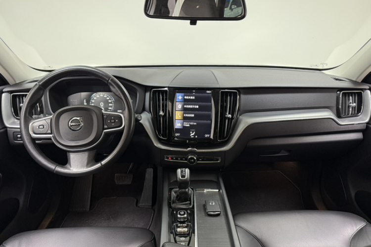 沃尔沃XC60 2018款 T5 四驱智逸版中控内饰7003