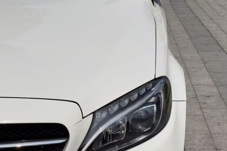 奔驰C级 2018款 C 200 运动版车身外观6006