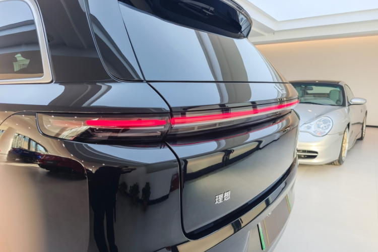 理想汽车 理想L8 2024款 Ultra车身外观6007
