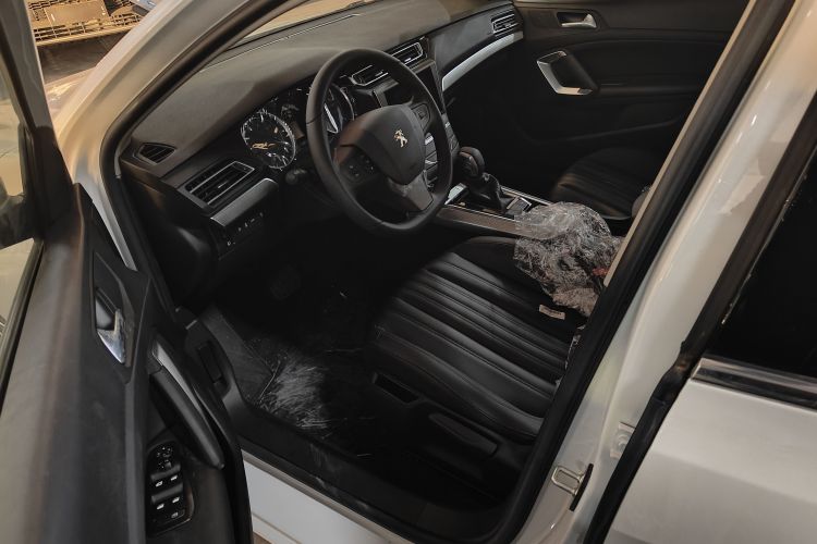 标致408 2020款 360THP 十周年质臻版中控内饰7002